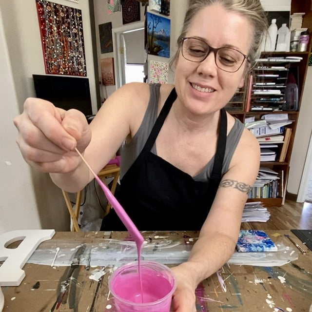 Interview with Jenny Furst: Fluid Art, Multi Media and Blob Master